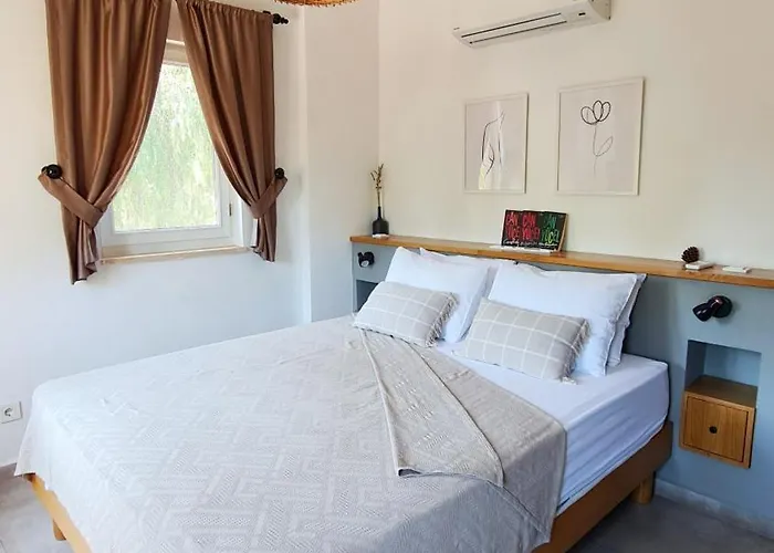 Feli Eski Adult Only Datça